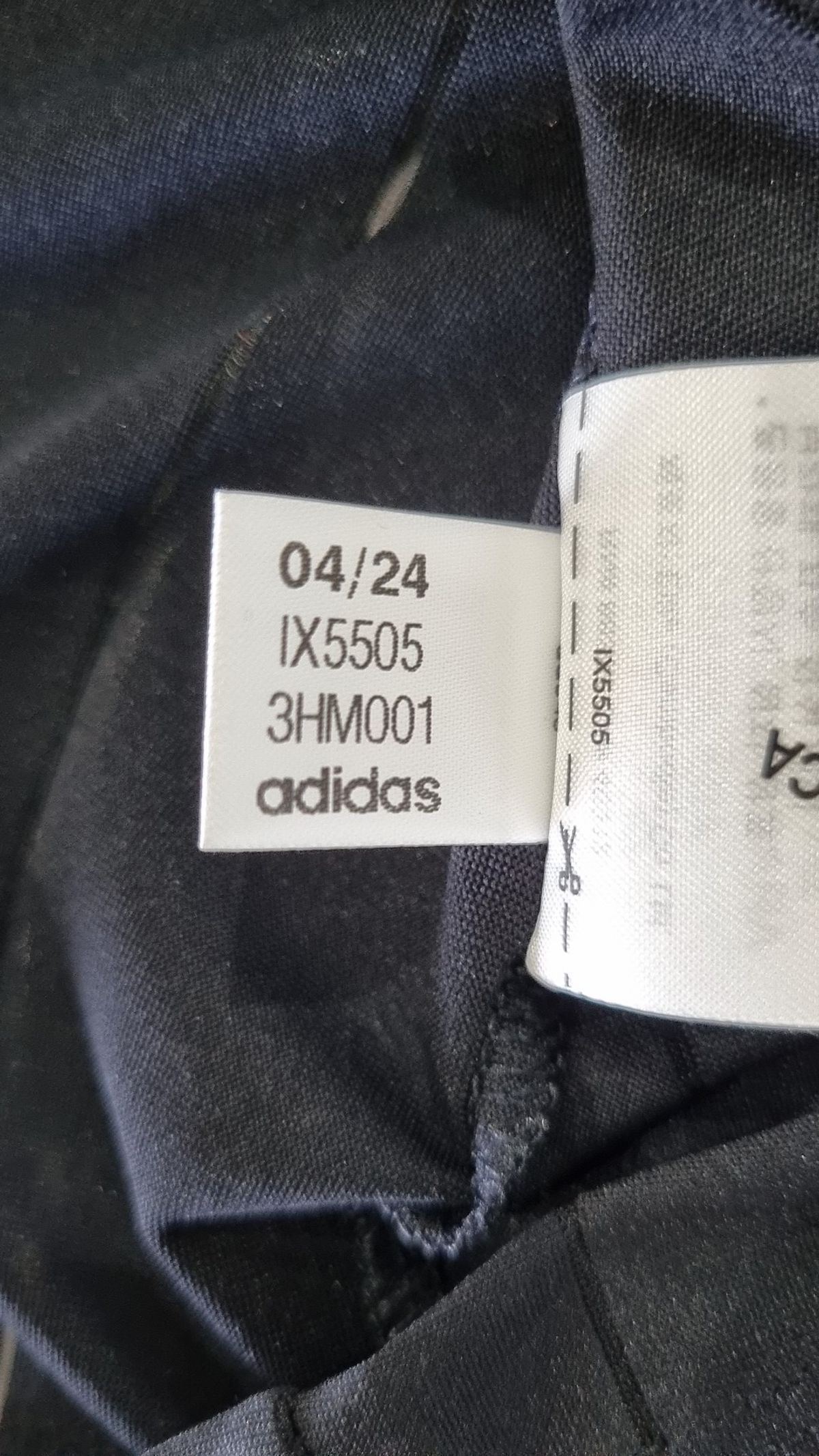 아디다스(ADIDAS) 3S 핀스트라이프 티 - 블랙 IX5505 S