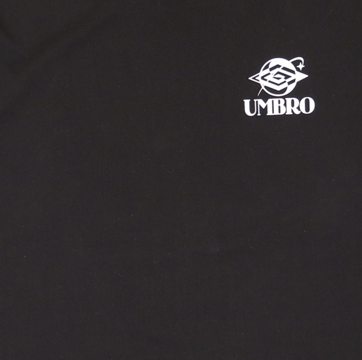 엄브로(UMBRO) 반소매 티셔츠 110