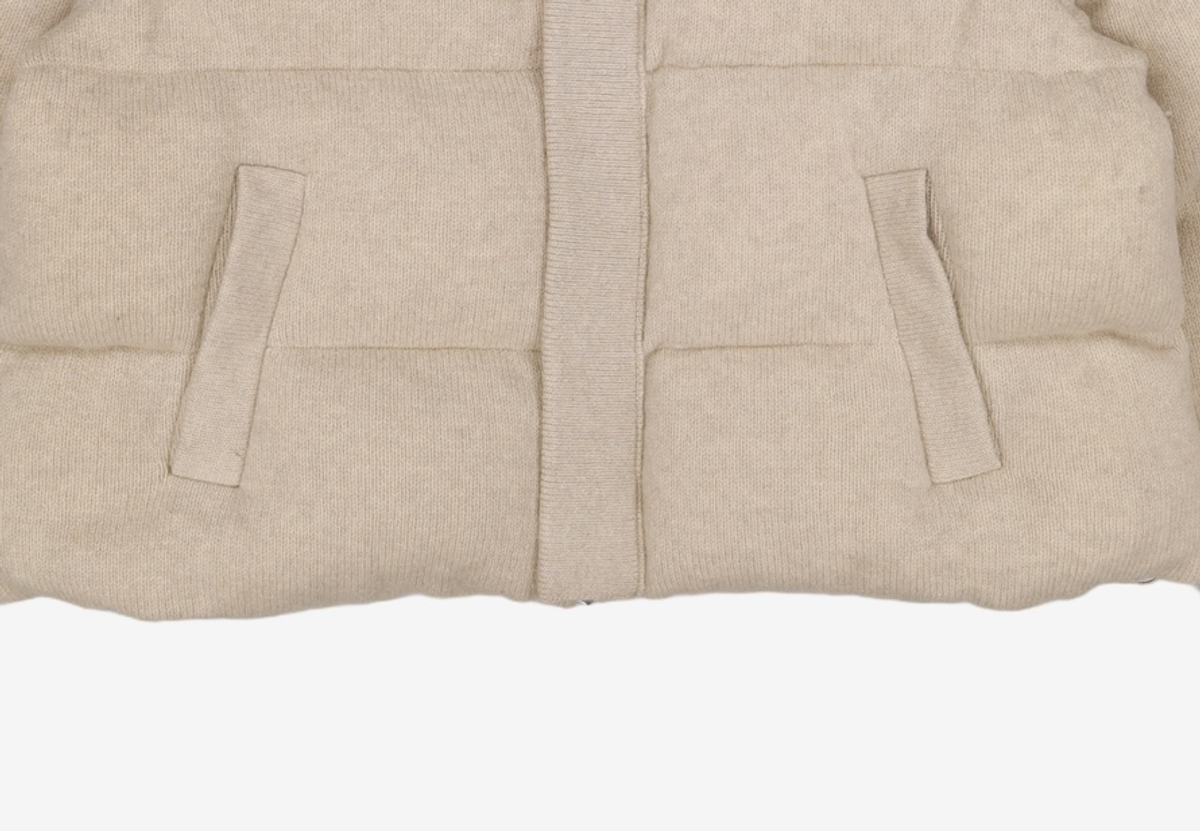 우마뭉(UMARMUNG) Pure shetland wool wing collared puffer_Lamb L