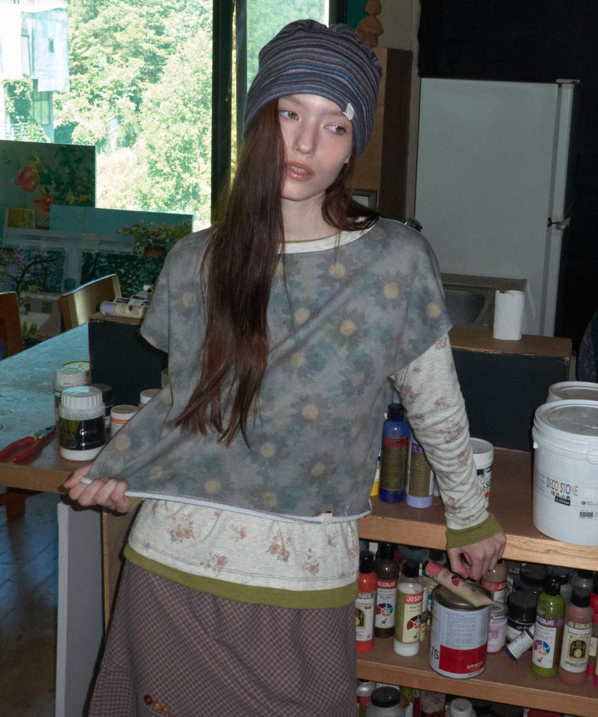메종크렘(MAISON CREME) Watercolor floral sweatshirt_Khaki
