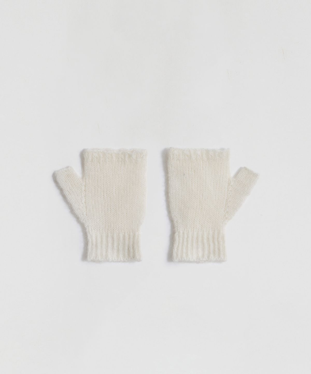 엘무드 우먼(LMOOD WOMEN) SERENE Wool Mohair Hand Warmer Cream