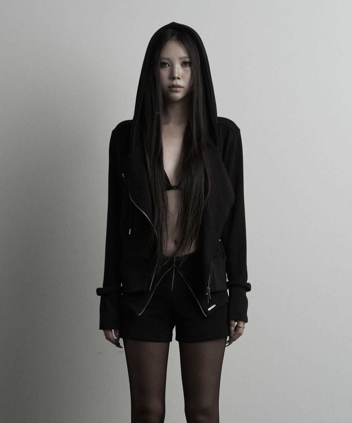 어반유니크 라벨(URBANUNIQUE LABEL) 라이더 엔틱 버튼 후드 집업 (블랙)