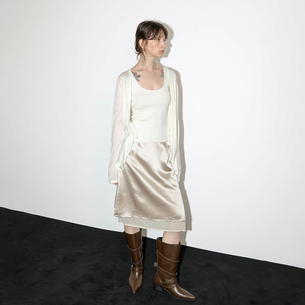 웬스데이딜라잇(WEDNESDAY DELIGHT) WD_Layered satin skirt_2color