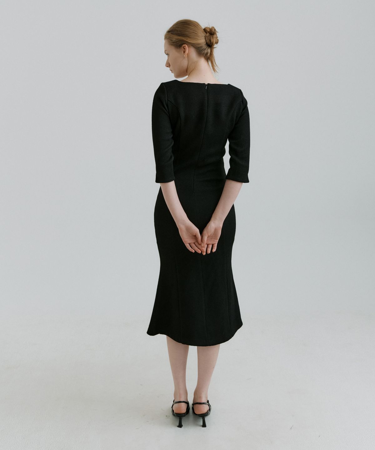 리올그(REORG) PAP TULIP NECK MERMAID TWEED OPS BLACK