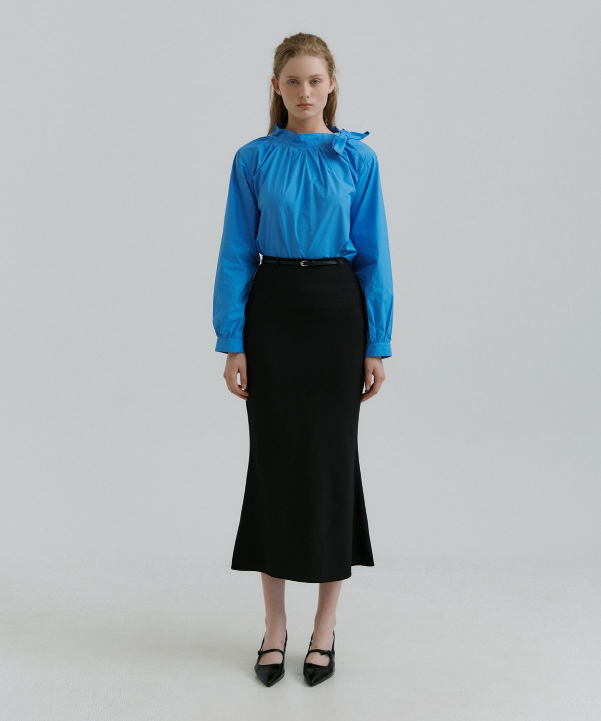 리올그(REORG) PAP SHIRRING SCARF BLOUSE CLASSIC BLUE
