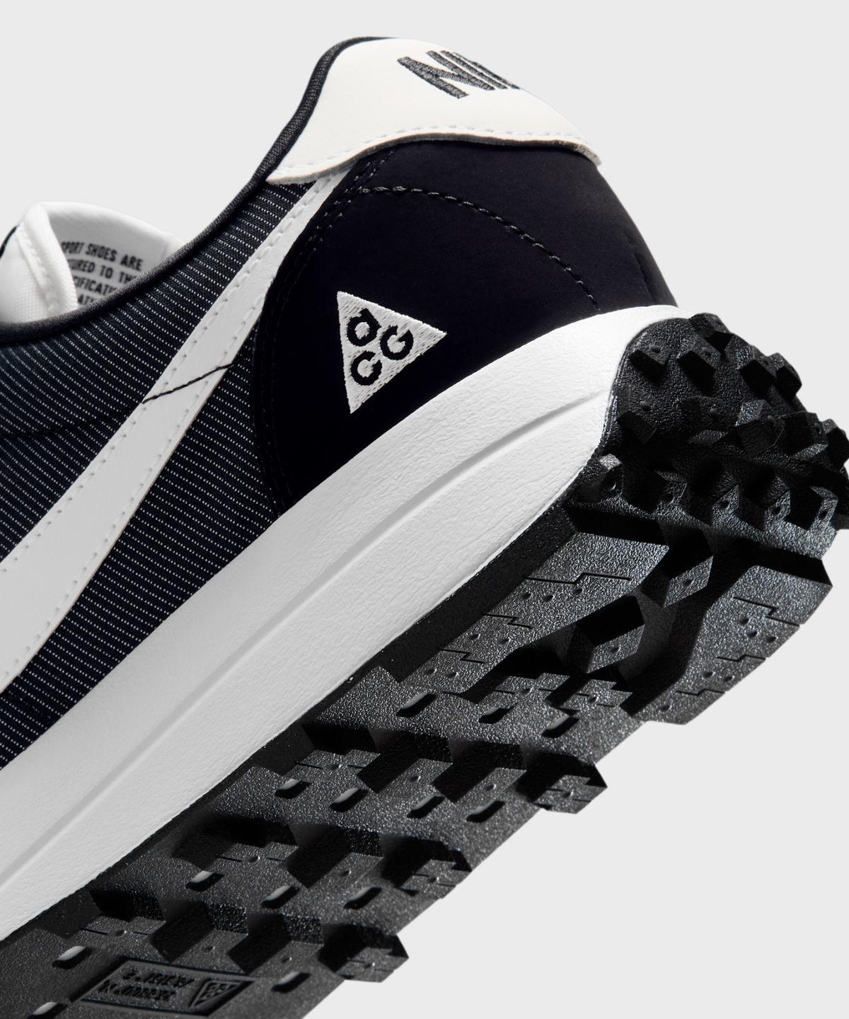 나이키(NIKE) ACG LDV M - 블랙:화이트:서밋 화이트 / IF2857-002