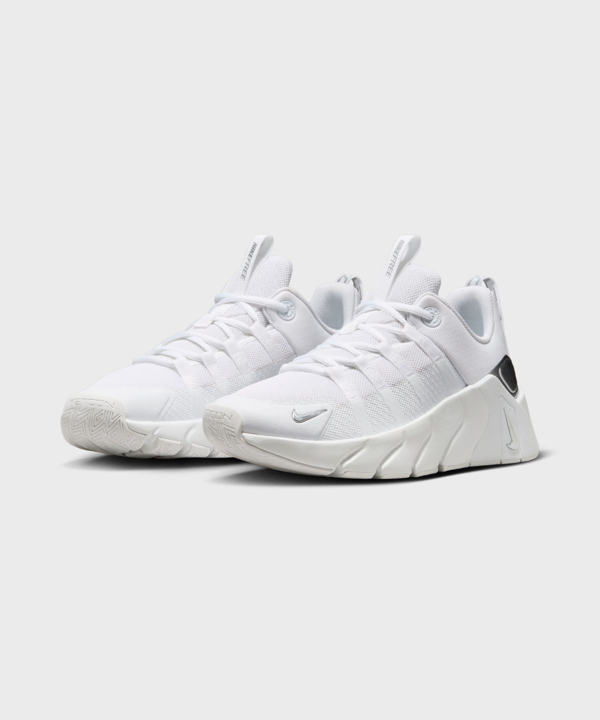 나이키(NIKE) 프리 메트콘 7 W - 화이트:메탈릭 실버 / II7406-102