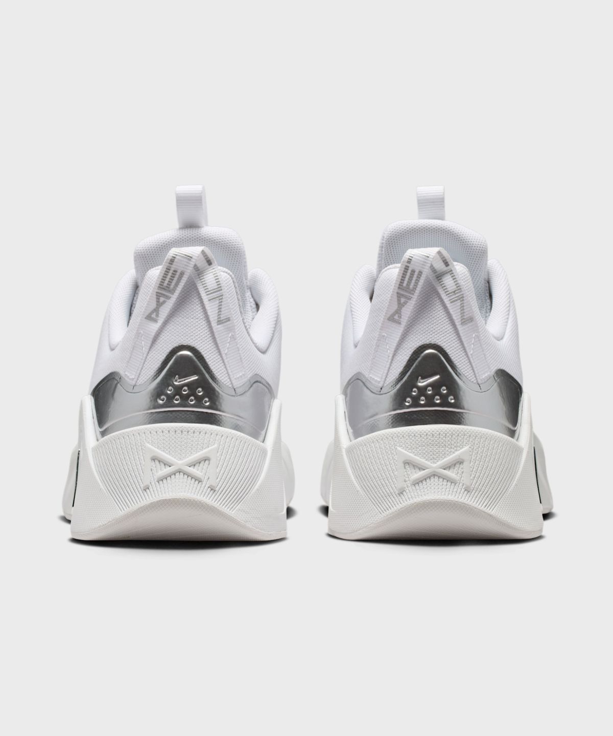 나이키(NIKE) 프리 메트콘 7 W - 화이트:메탈릭 실버 / II7406-102