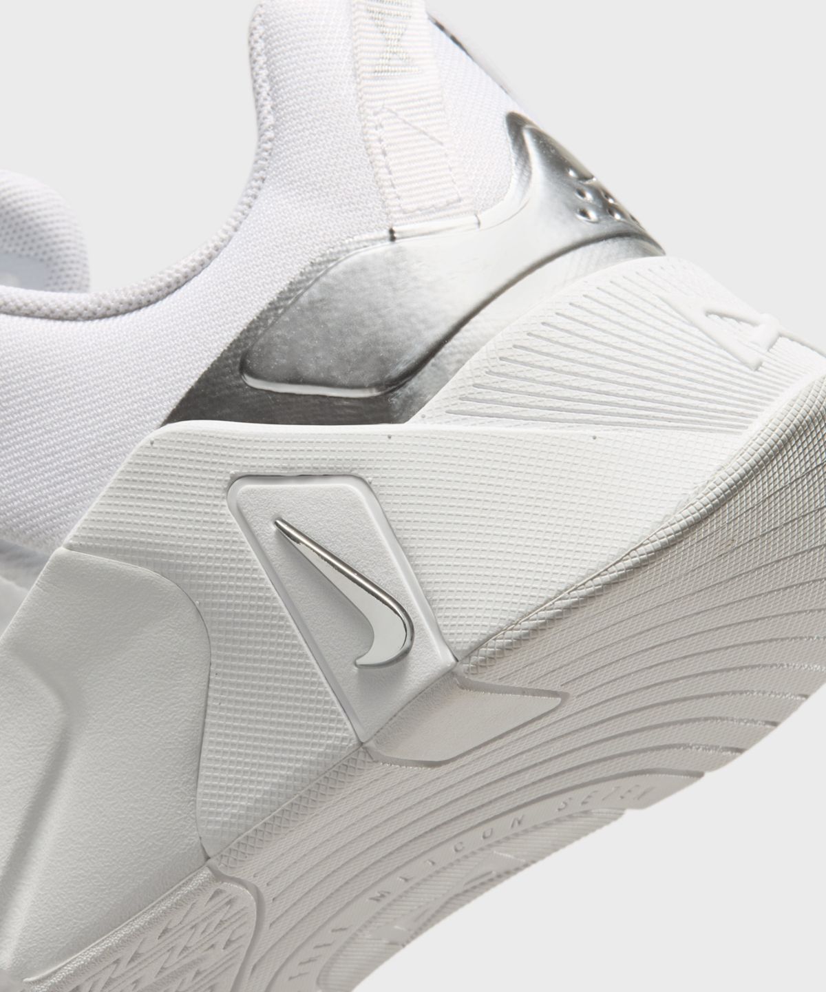 나이키(NIKE) 프리 메트콘 7 W - 화이트:메탈릭 실버 / II7406-102