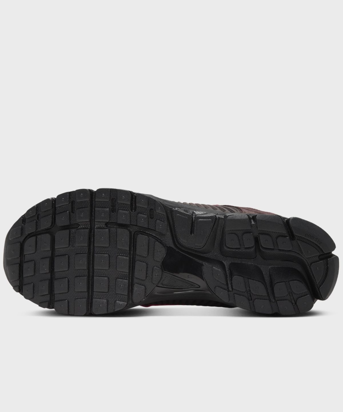 나이키(NIKE) 줌 보메로 5 CORDURA® M - 칼리지 그레이:바로크 브라운:블랙:유니버시티 레드 / IQ0380-001