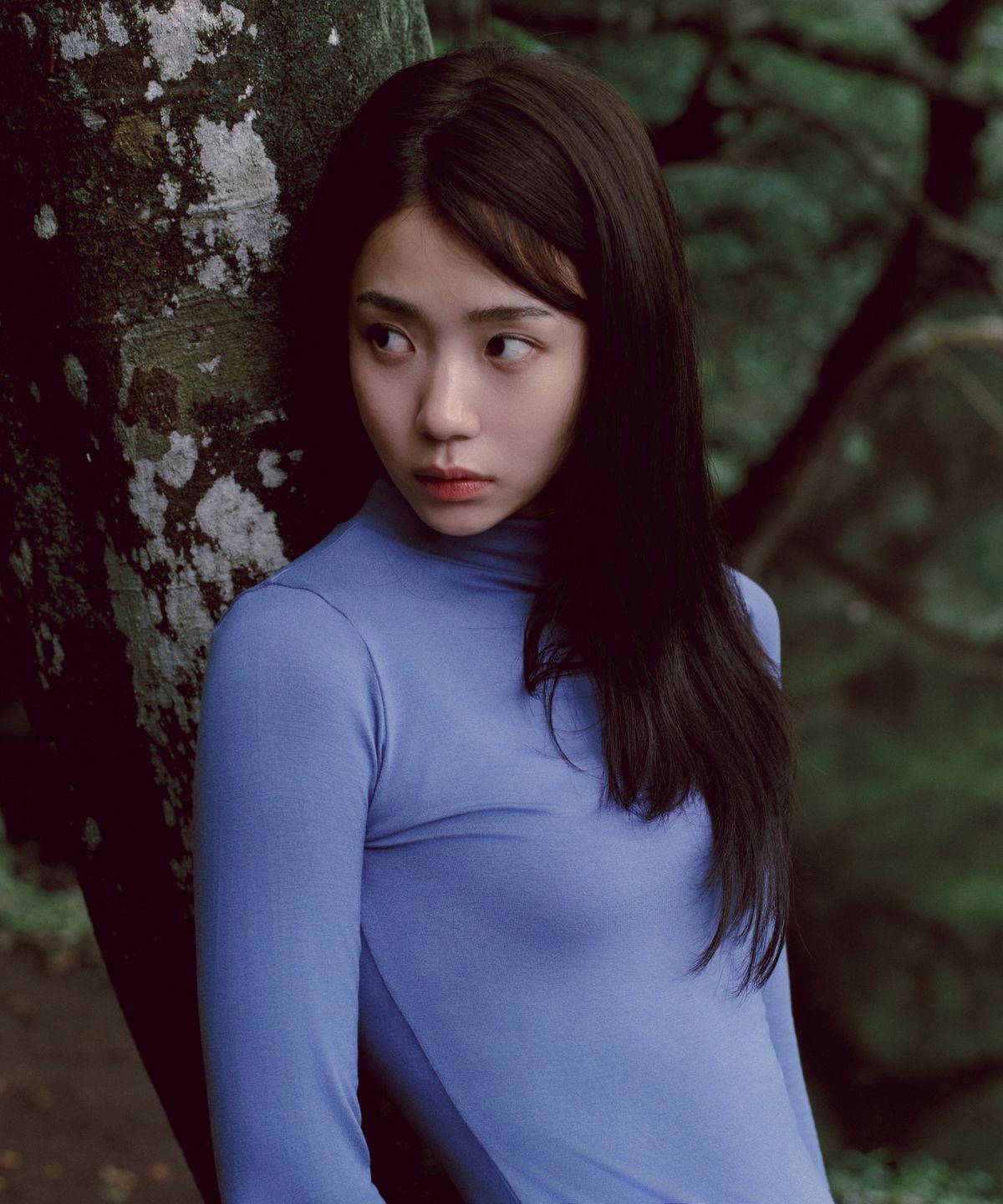 얼스캄에라(EARTH CALM ERA) 에센셜 모달 슬림 모크넥 티_3컬러