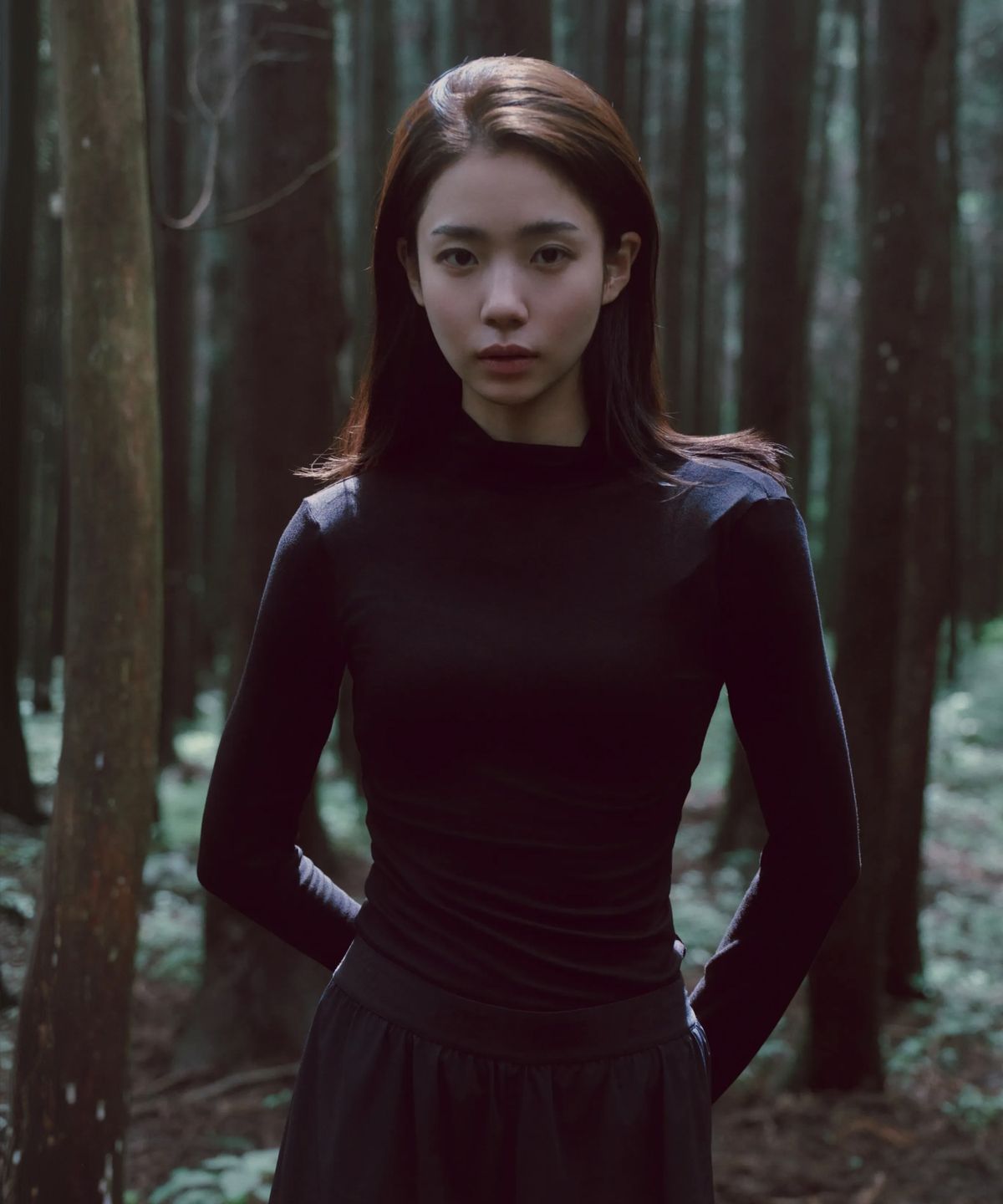 얼스캄에라(EARTH CALM ERA) 에센셜 모달 슬림 모크넥 티_3컬러