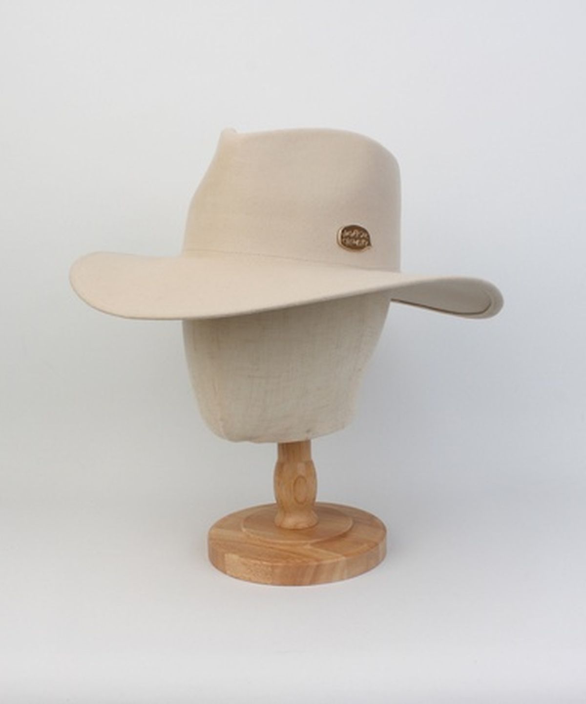 유니버셜 케미스트리(UNIVERSAL CHEMISTRY) V Ivory Wool Fedora 페도라
