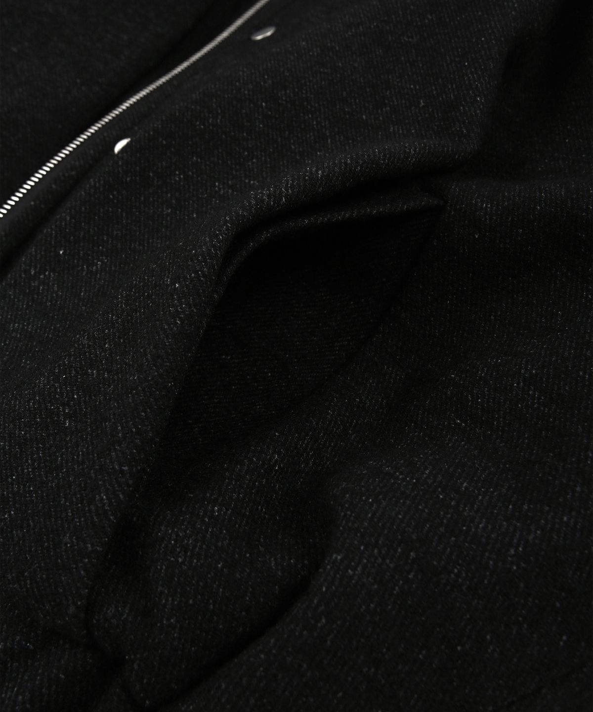몰프(MORPH) Organism Pleated Double-Closure Bomber Jacket