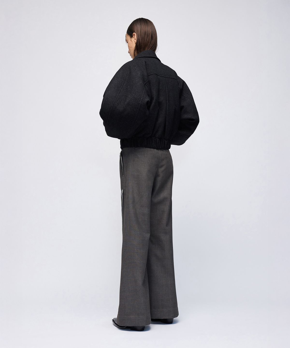 몰프(MORPH) Organism Pleated Double-Closure Bomber Jacket
