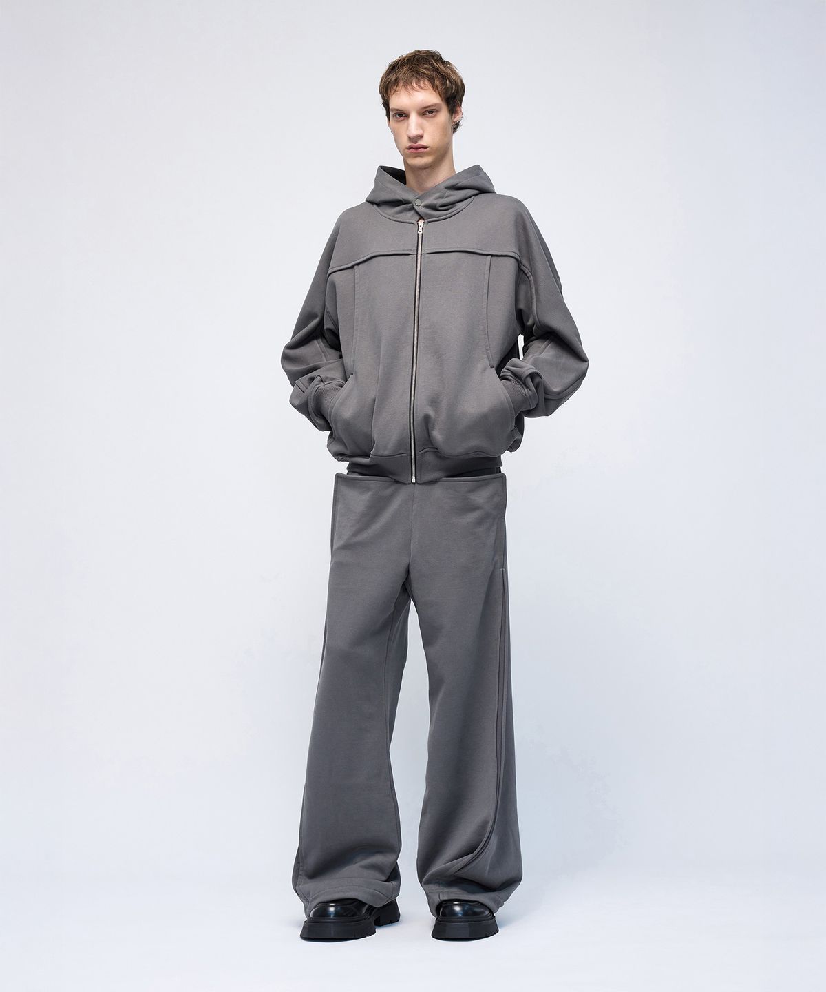몰프(MORPH) Divided Hoodie Zip up