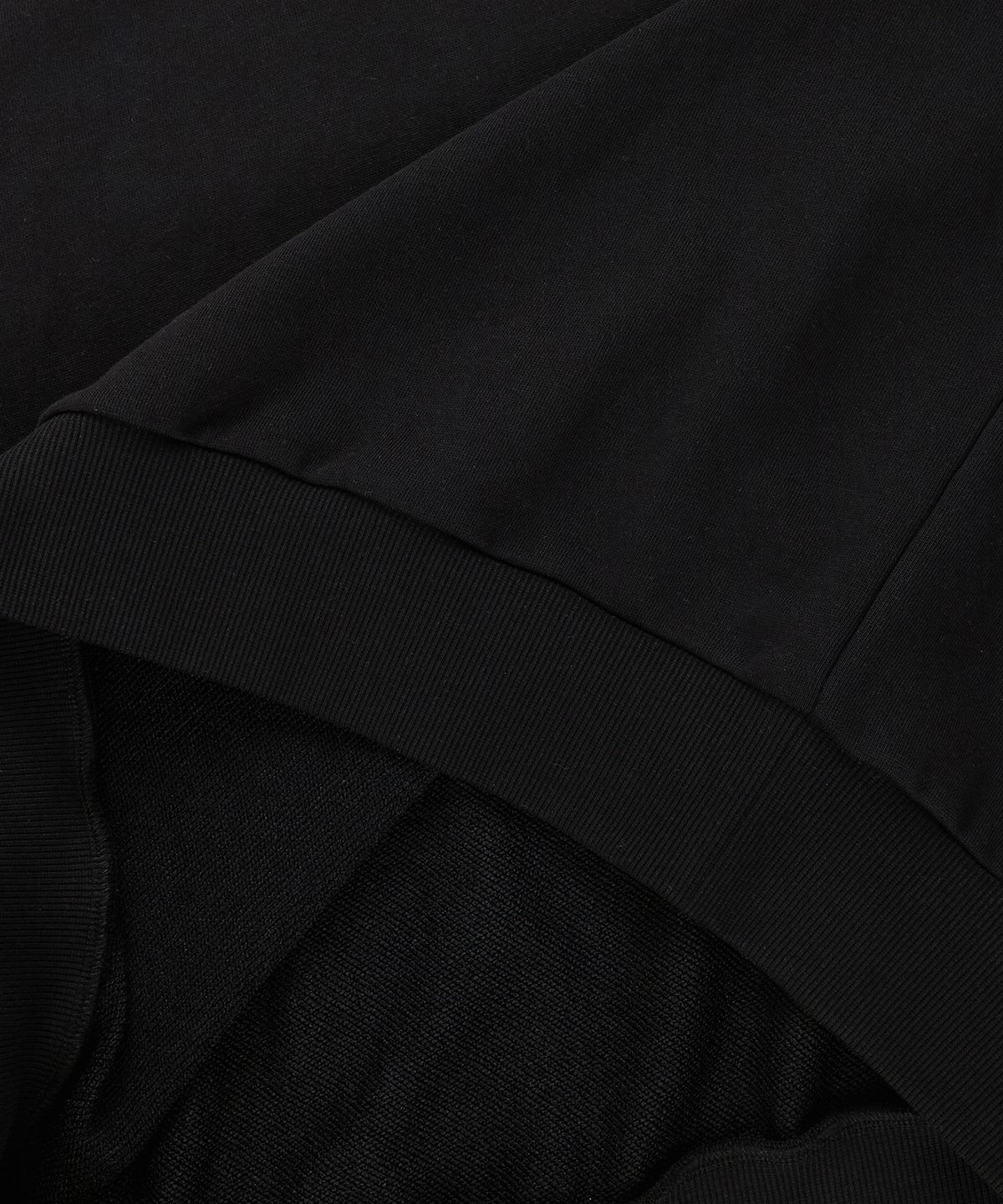 리복(REEBOK) [리복x발란사] 그래픽 하프 집업 - 블랙