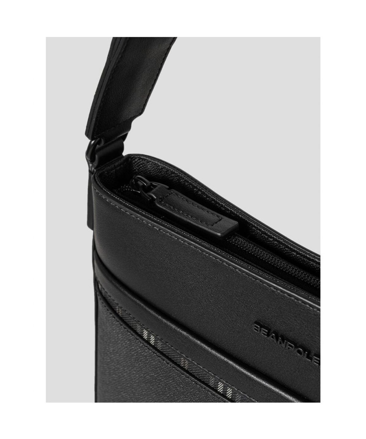 빈폴 액세서리(BEANPOLE ACCESSORY) 빈폴헤릿 세로 메신저  블랙