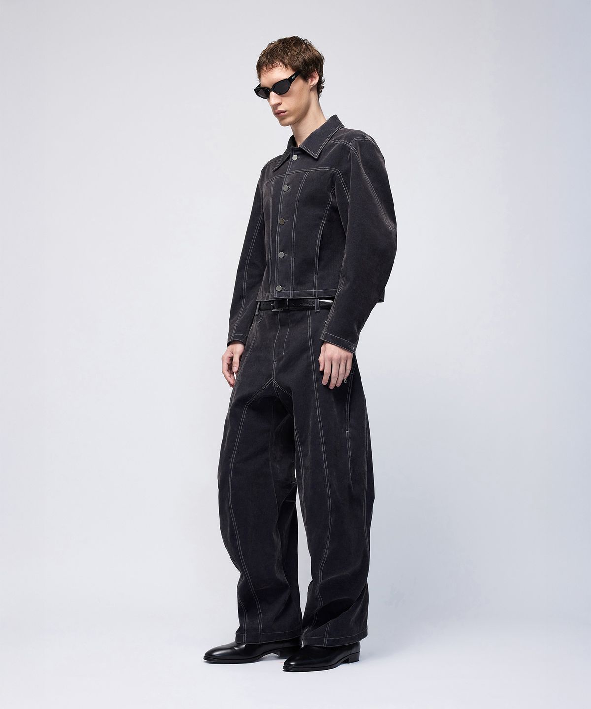 몰프(MORPH) Divided Velvet Denim Curved Trucker Jacket