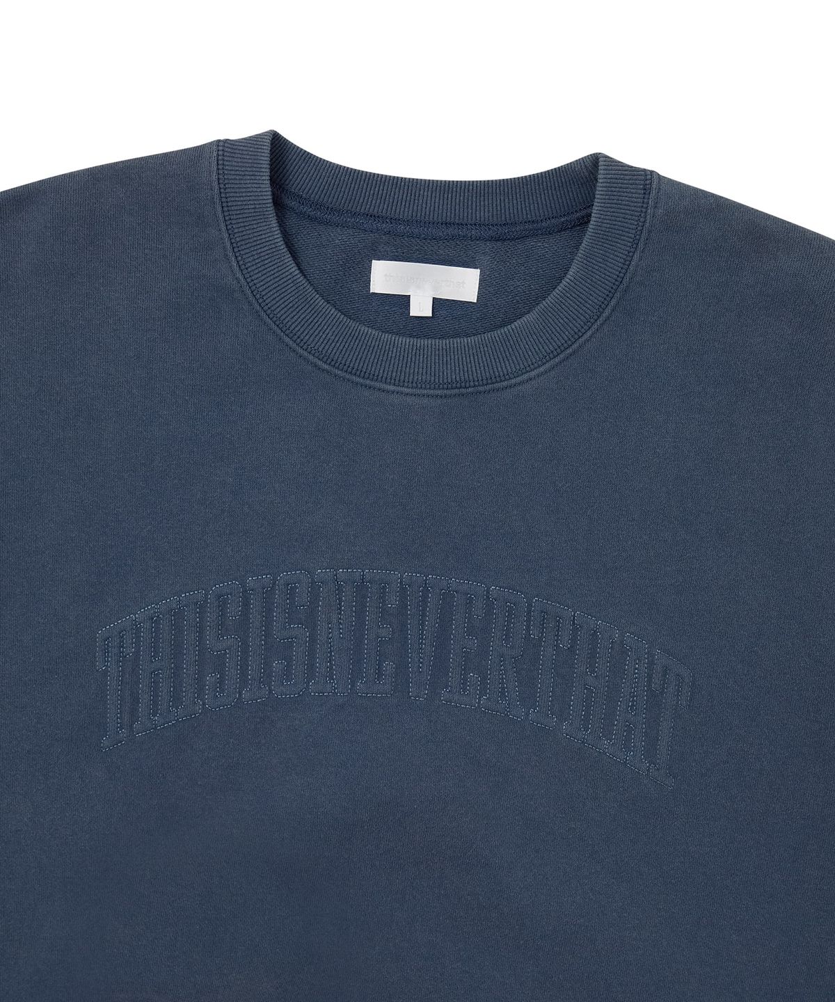 디스이즈네버댓(THISISNEVERTHAT) Faded Arch-Logo Crewneck Deep Water