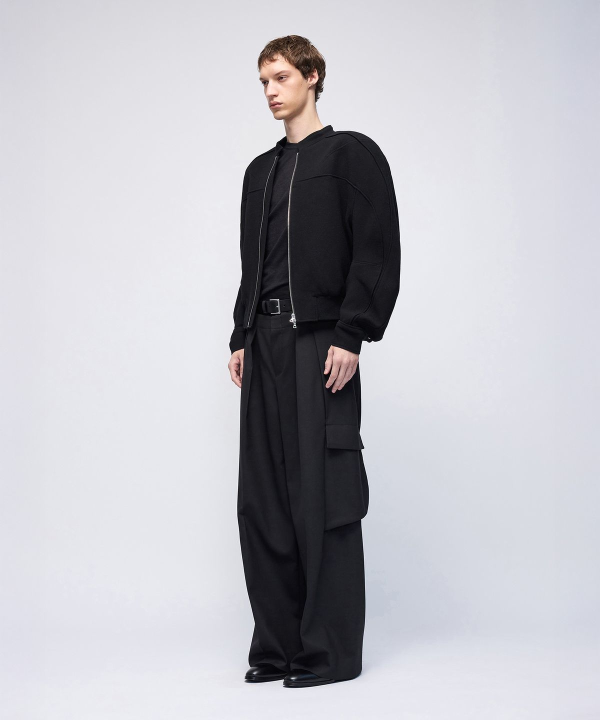 몰프(MORPH) Divided Wool Crepe Biker Blouson