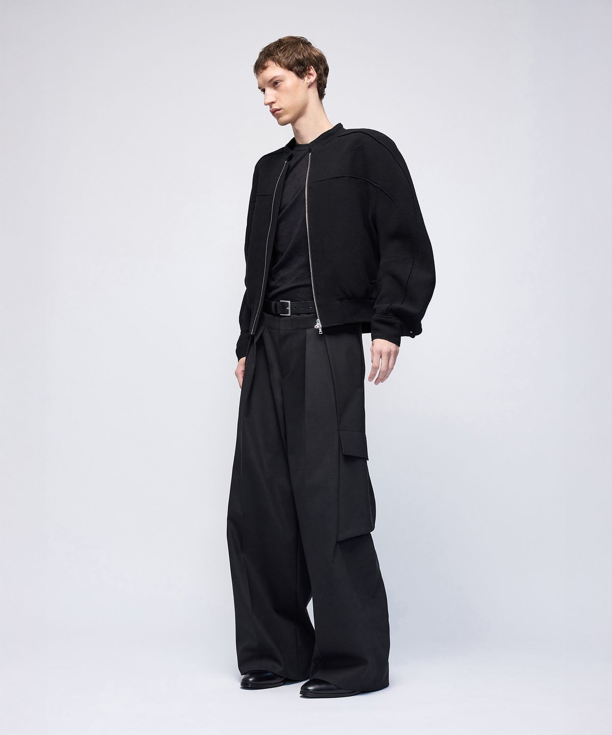 몰프(MORPH) Divided Wool Crepe Biker Blouson