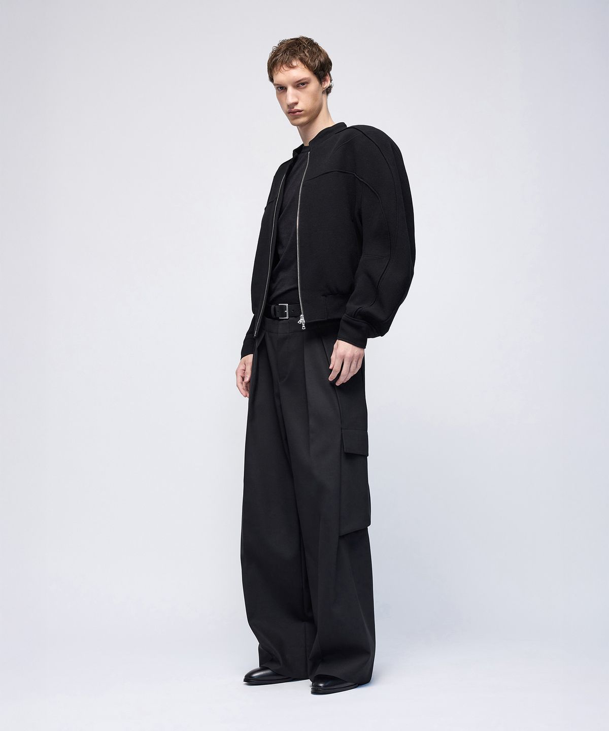 몰프(MORPH) Divided Wool Crepe Biker Blouson