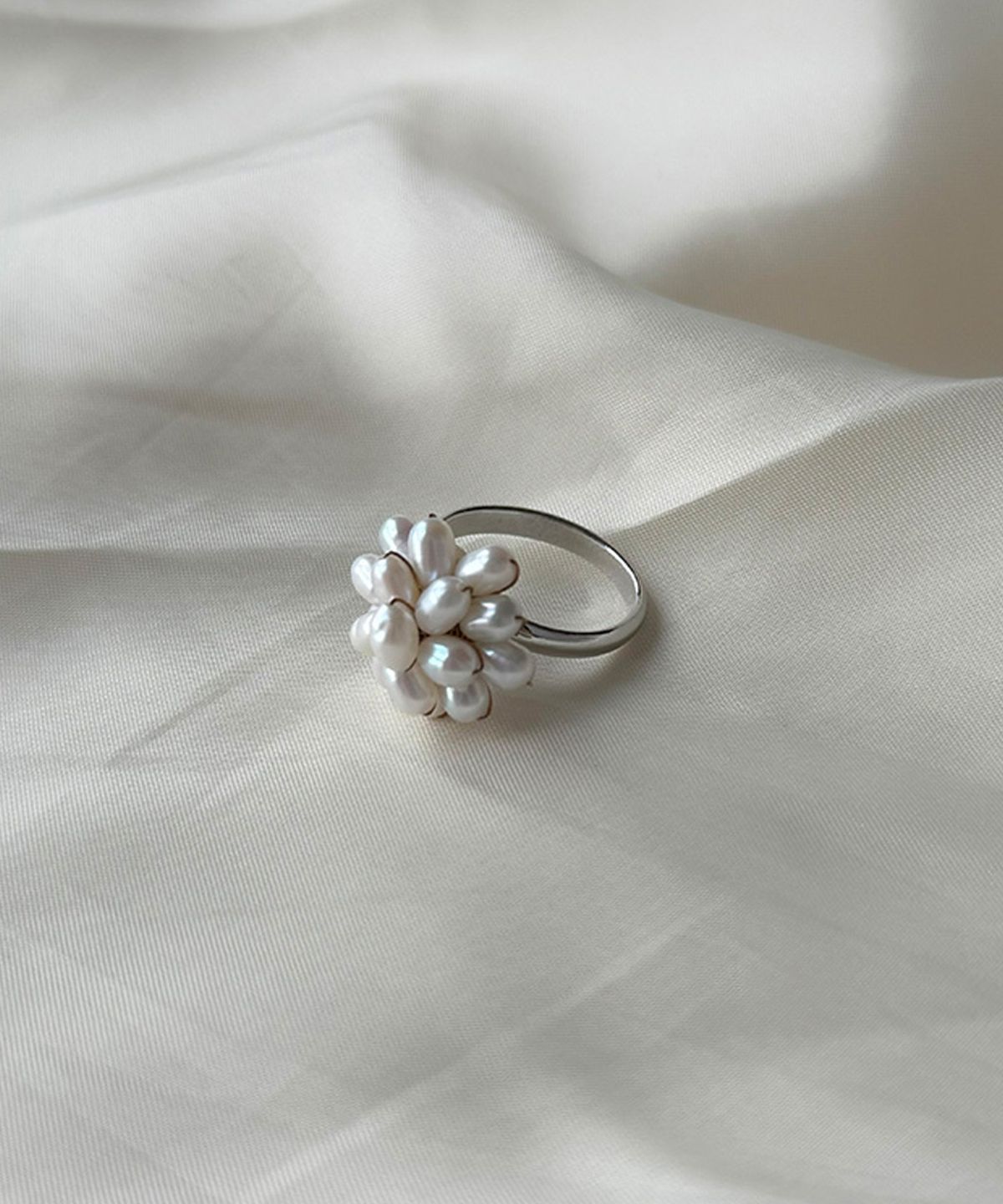 뽀끼(POKKI) PEARL FLORAL BLOOM RING