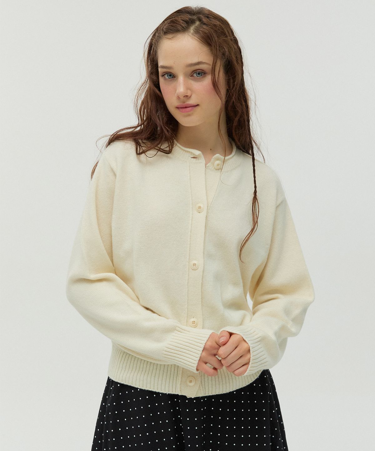 뉴루키(NEW LOOKY) Round neck merino wool cardigan_Ivory