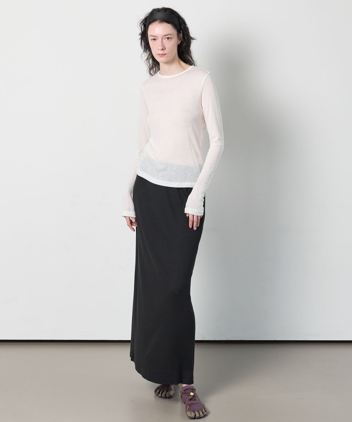 누베르(NUVERE) Base Long Sleeve Tee Ivory