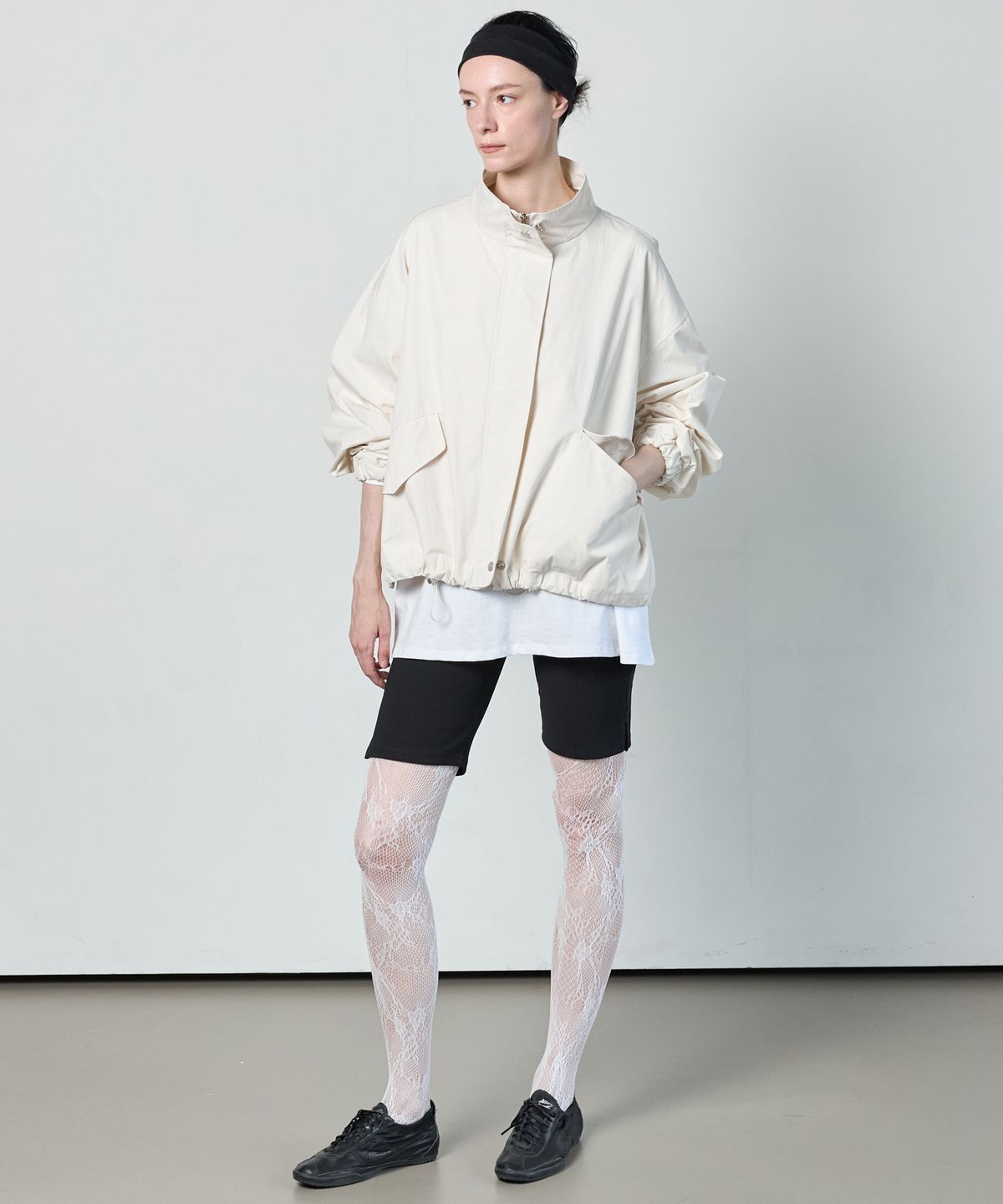 누베르(NUVERE) Gathered Blouson Light Beige
