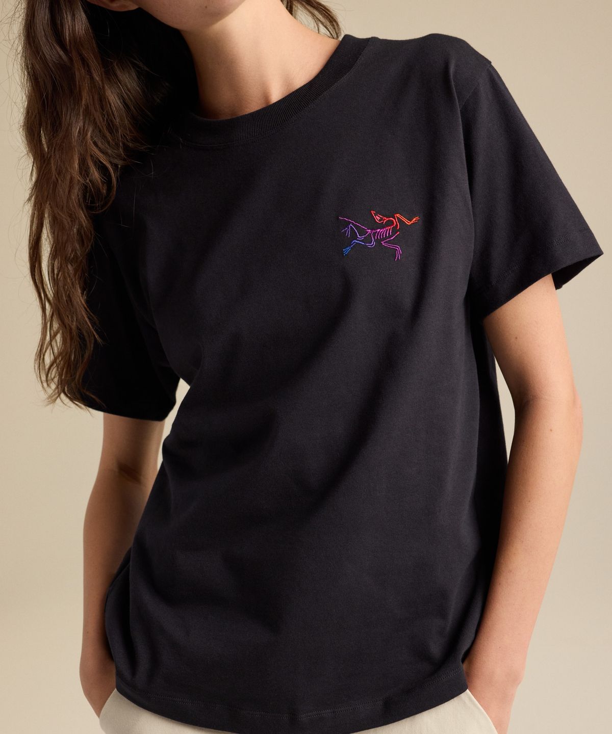 아크테릭스(ARCTERYX) 크래그 코튼 리틀 버드 크루 SS 여성 - BLACK/MULTI / ATQFW08468