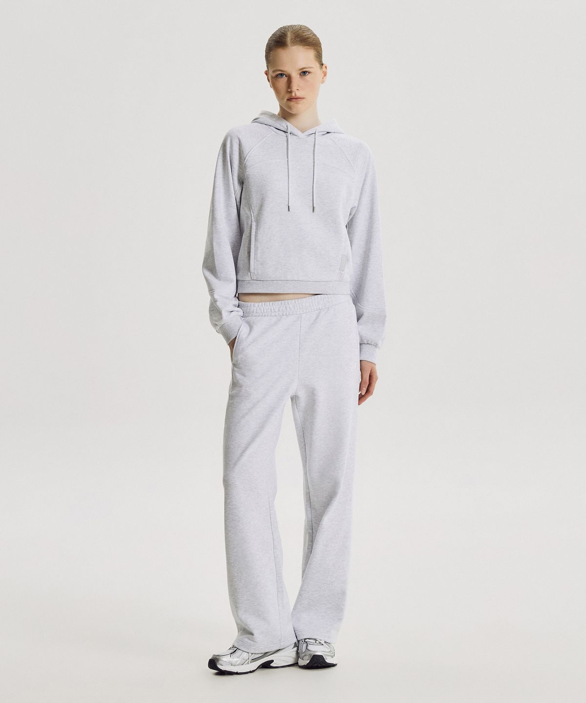 뉴발란스(NEW BALANCE) NBMLG4W912 / WOMEN 에센셜 스트레이트 팬츠 (L/GRAY)