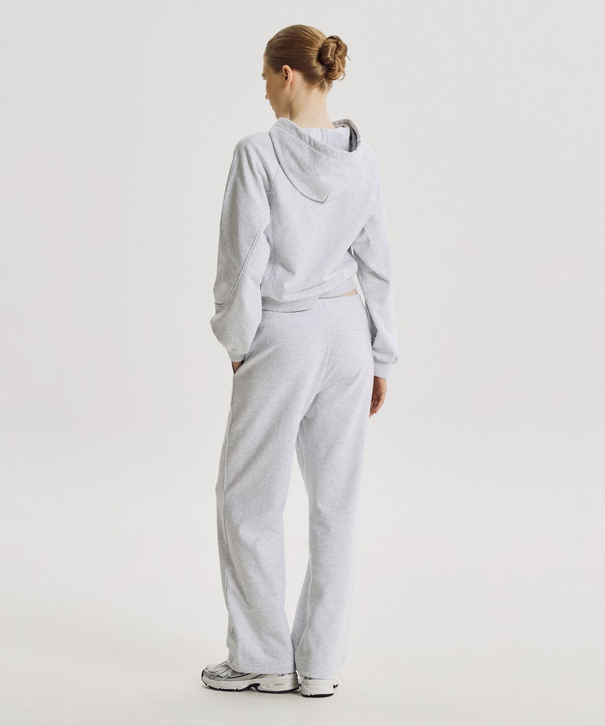 뉴발란스(NEW BALANCE) NBMLG4W912 / WOMEN 에센셜 스트레이트 팬츠 (L/GRAY)