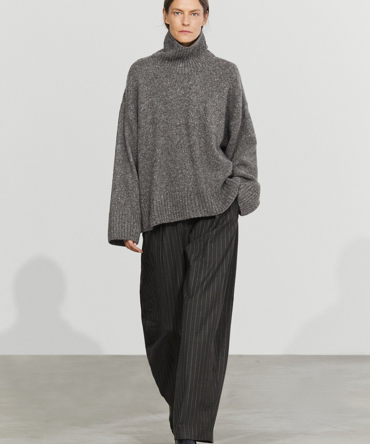 마시모두띠(MASSIMO DUTTI) 울 블렌드 터틀넥 니트 스웨터