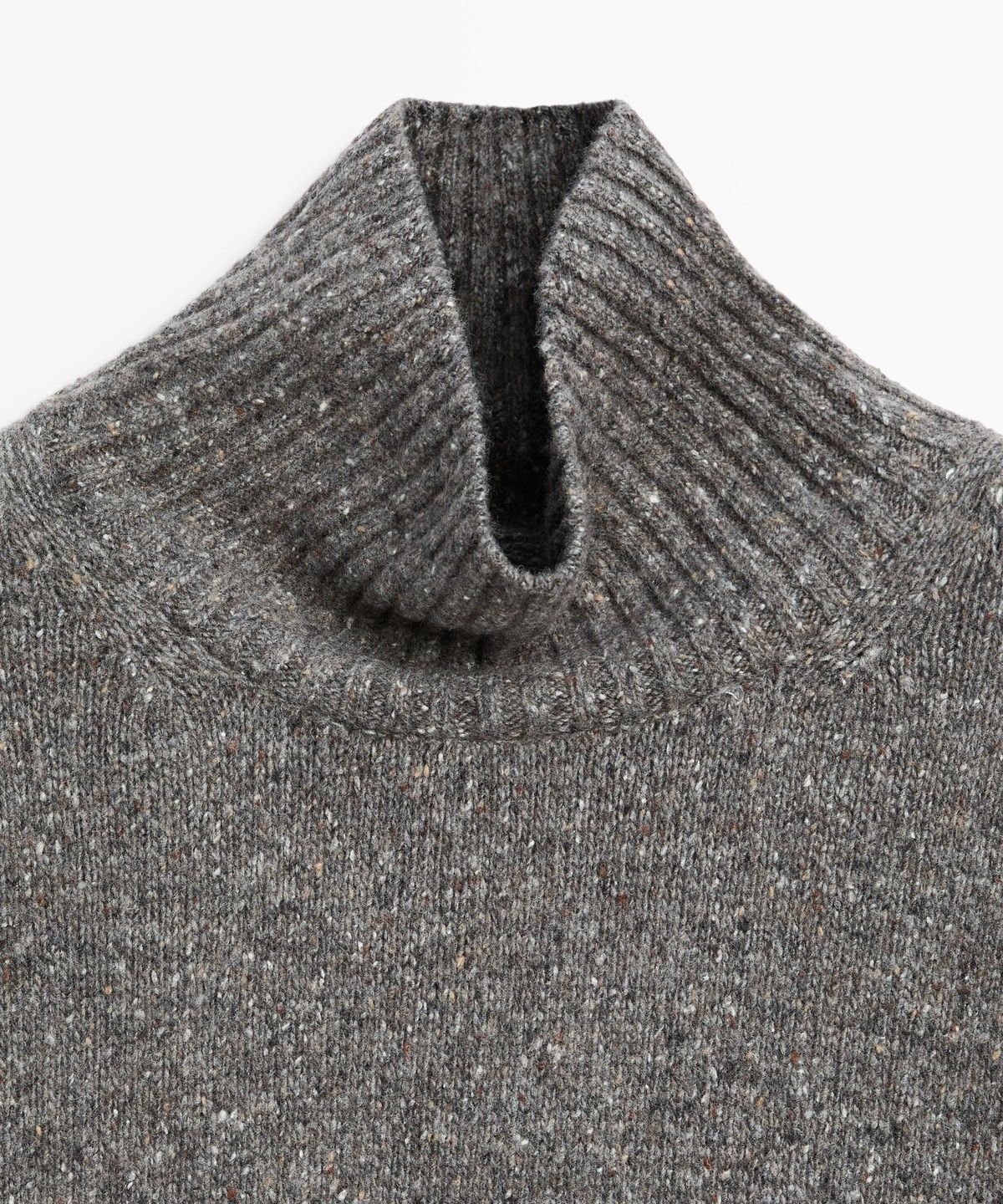 마시모두띠(MASSIMO DUTTI) 울 블렌드 터틀넥 니트 스웨터