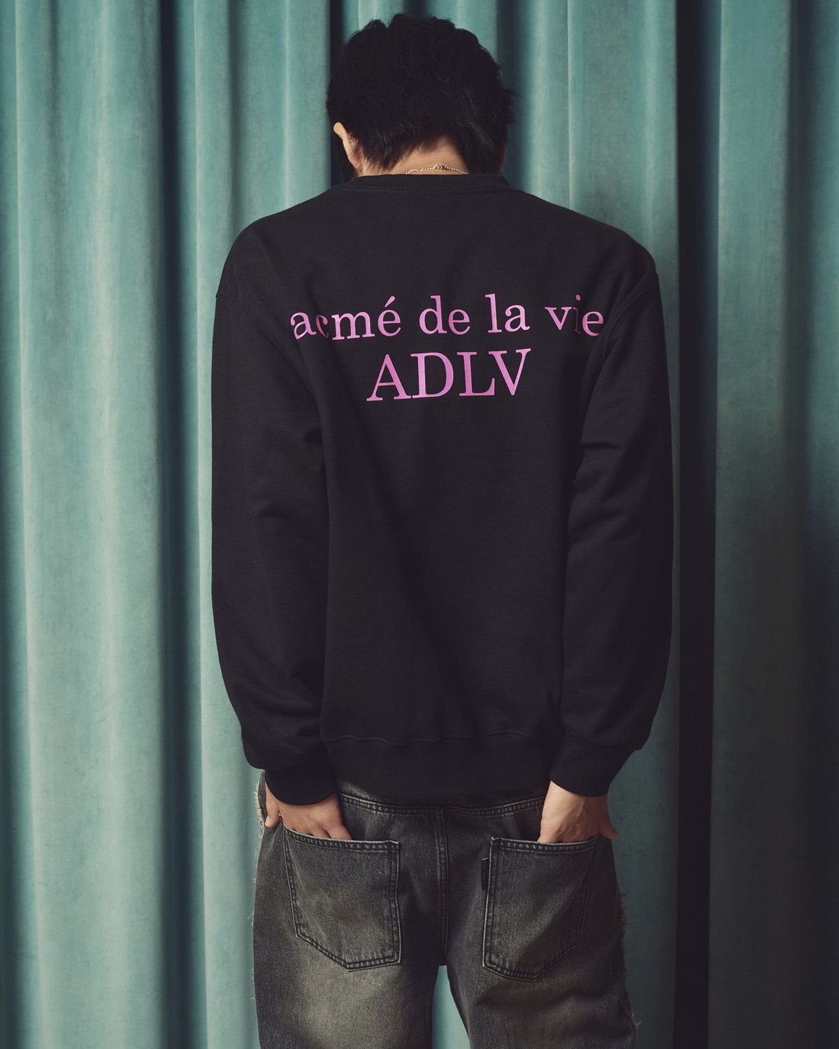 아크메드라비(ACME DE LA VIE) AC BEARDOLL SWEATSHIRT