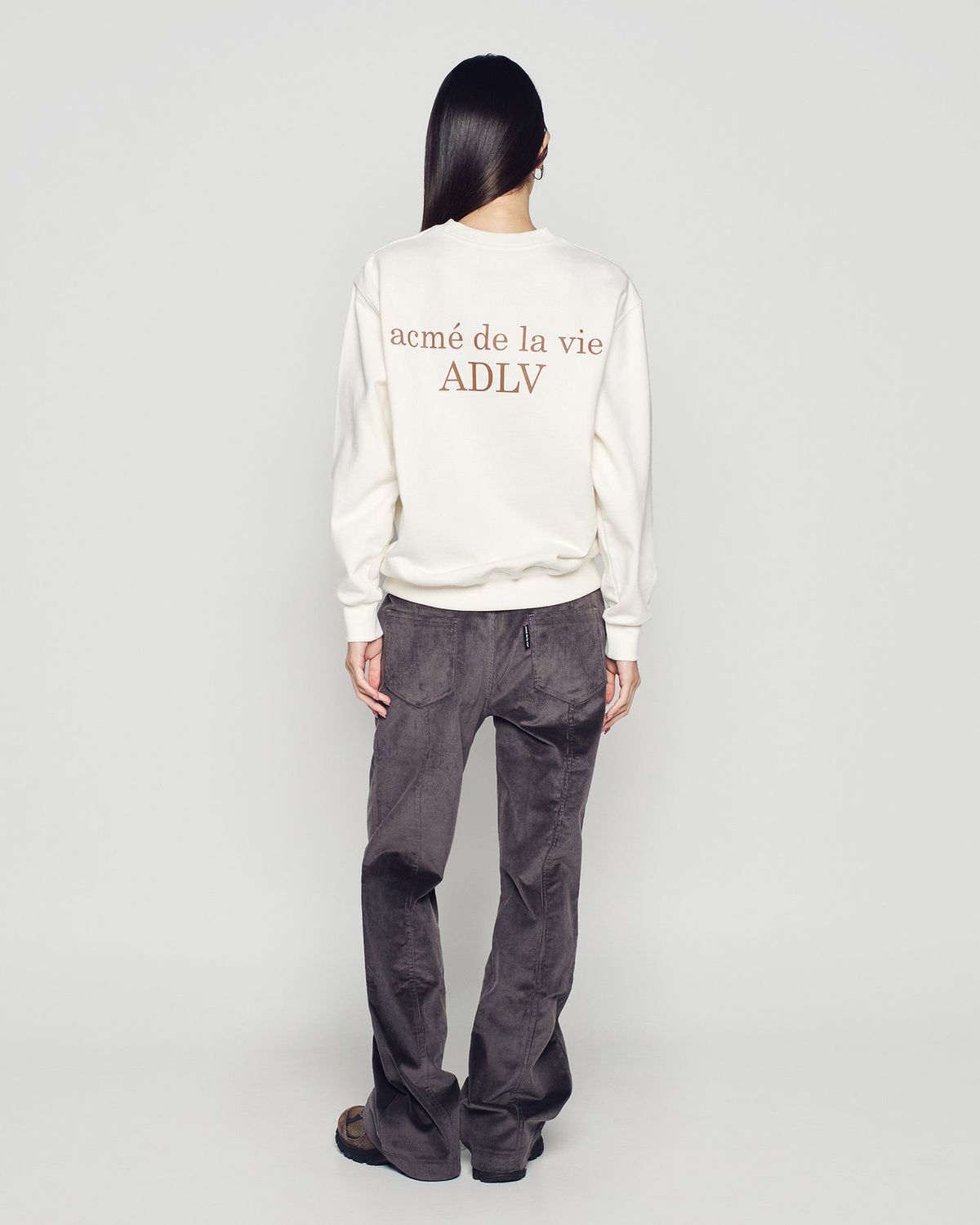 아크메드라비(ACME DE LA VIE) AC BEARDOLL SWEATSHIRT