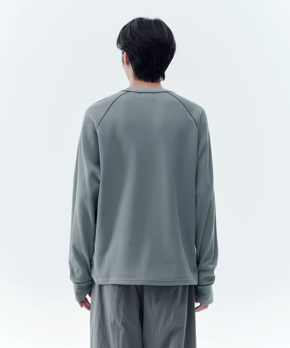 무신사 스탠다드(MUSINSA STANDARD) [시티 레저] 와플 긴소매 티셔츠 [클라우디 블루]