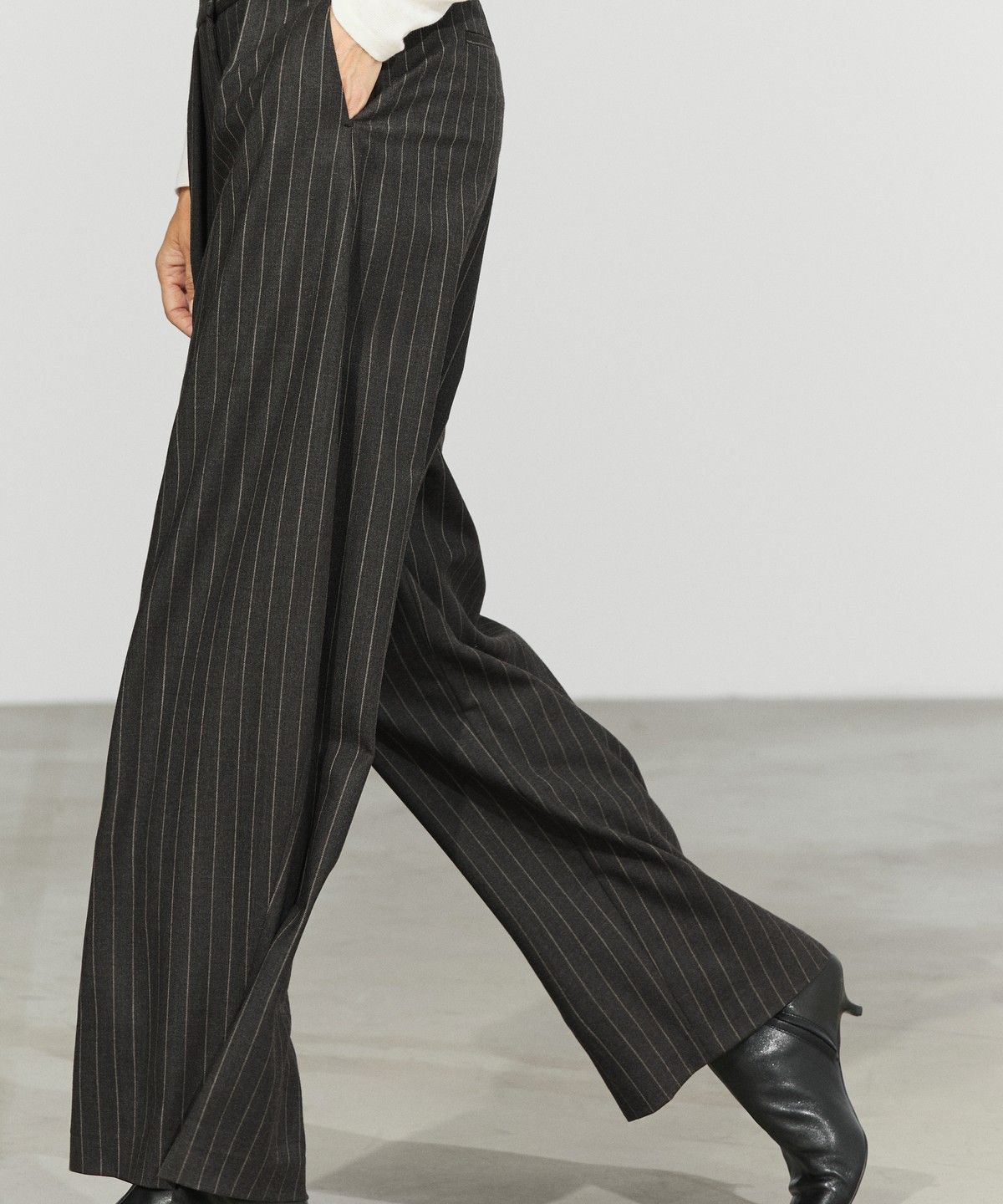 마시모두띠(MASSIMO DUTTI) 스트라이프 울 블렌드 와이드 팬츠