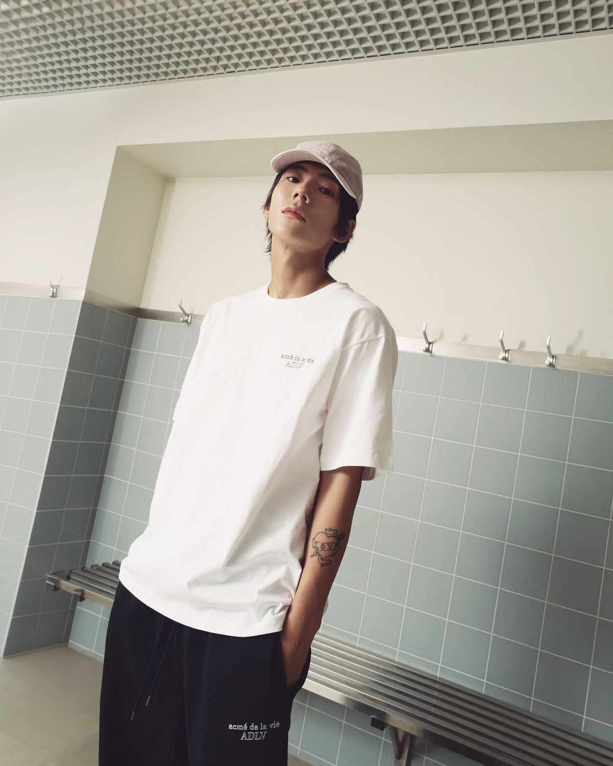 아크메드라비(ACME DE LA VIE) BORDER LINE BASIC LOGO SEASON2 SHORT SLEEVE T-SHIRT