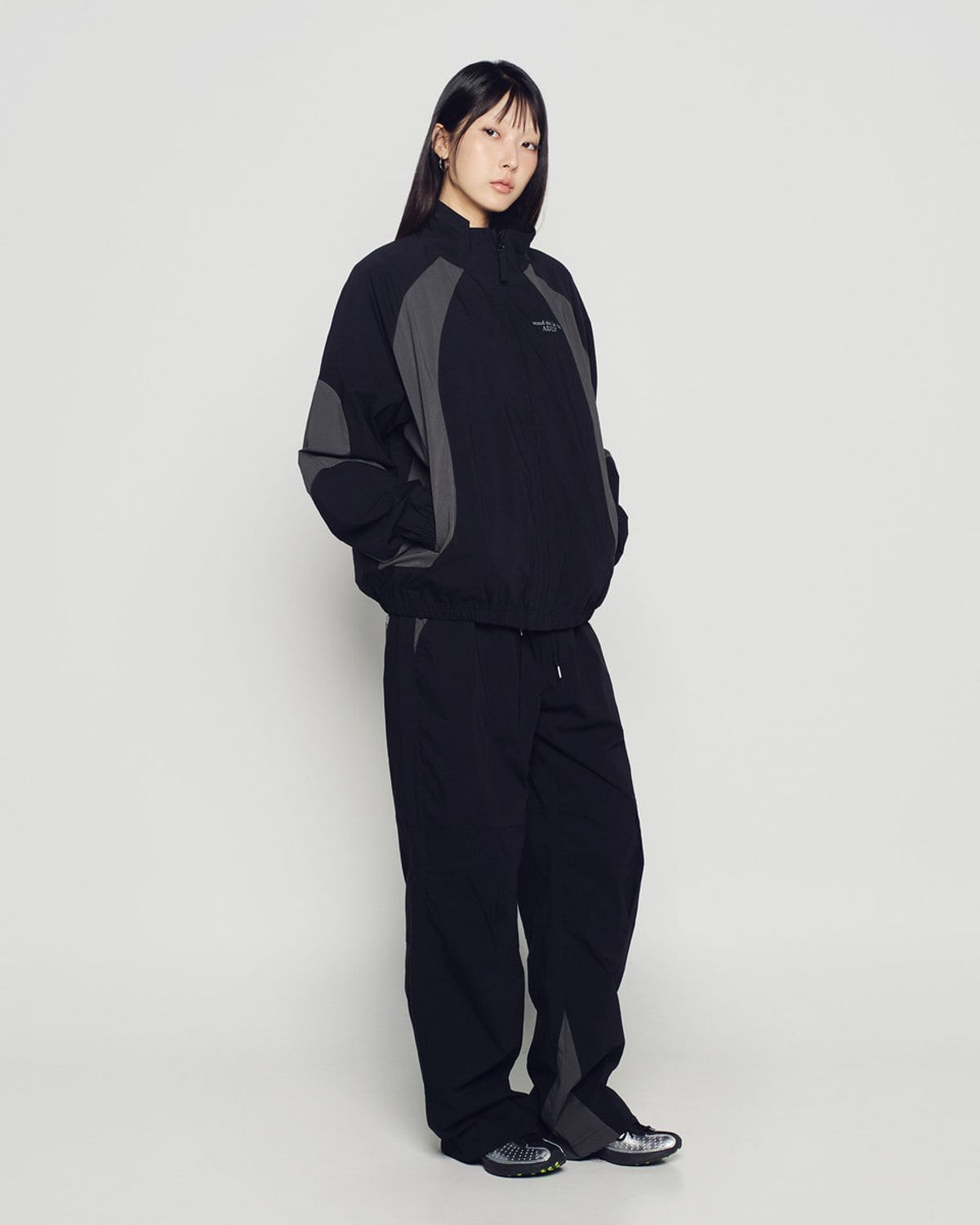 아크메드라비(ACME DE LA VIE) NYLON COLOR BLOCK JOGGER PANTS
