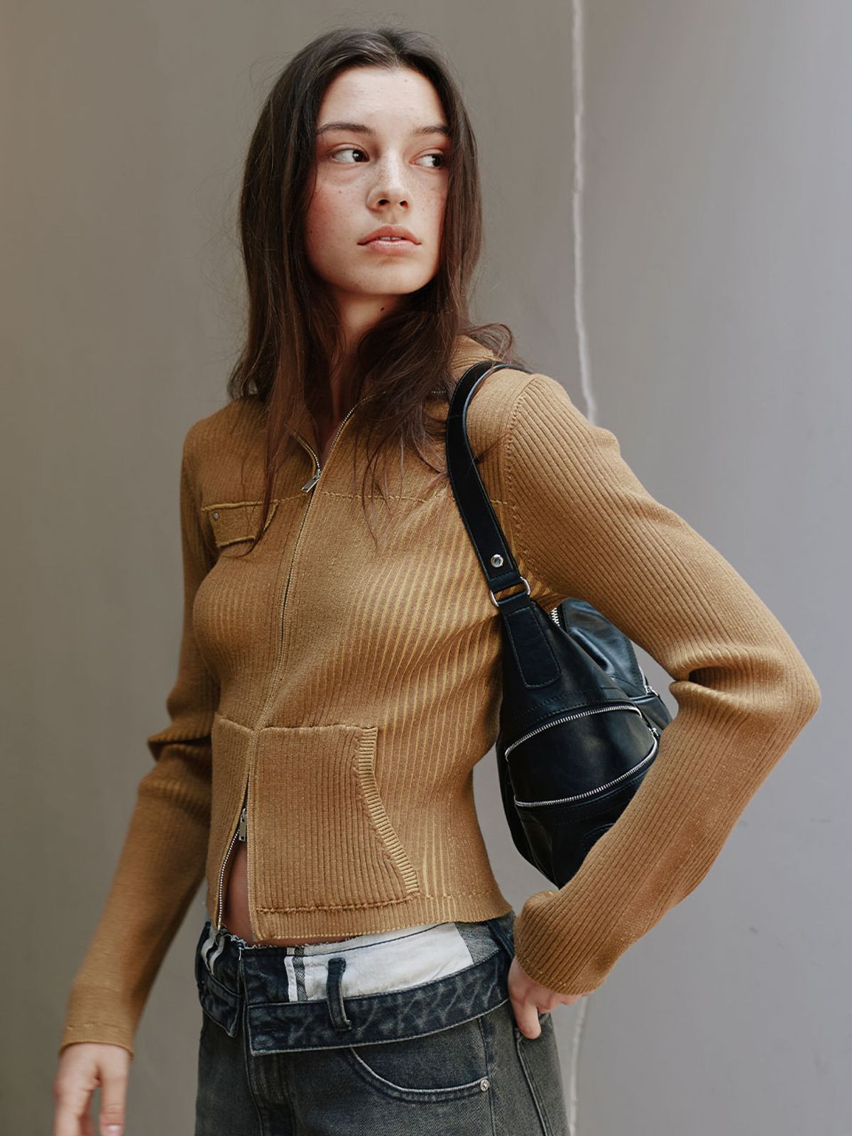 레이브(RAIVE) Ribbed Zip-up Knit VK6AD982_2color