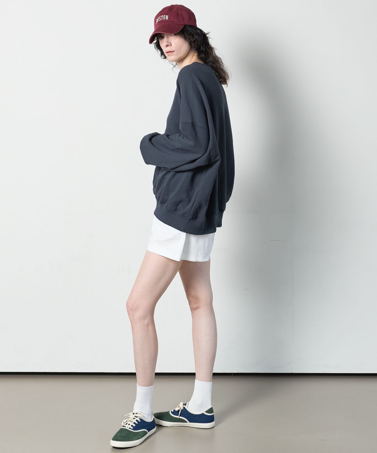 누베르(NUVERE) Dover Oversized Sweat Blue charcoal