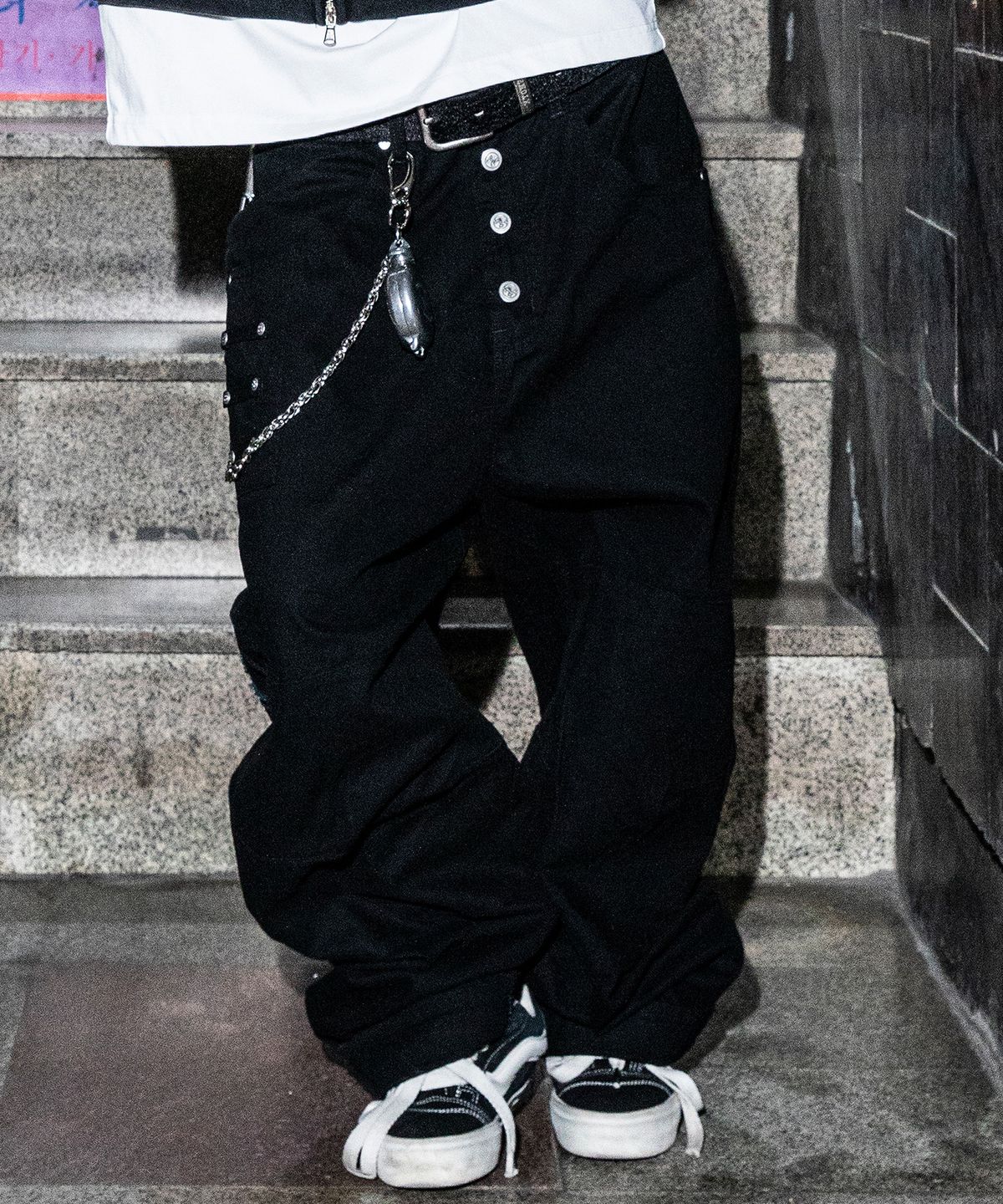 엑스톤즈(XTONZ) XF018 루프 크로스 더블니 워싱 코튼 팬츠 (BLACK)