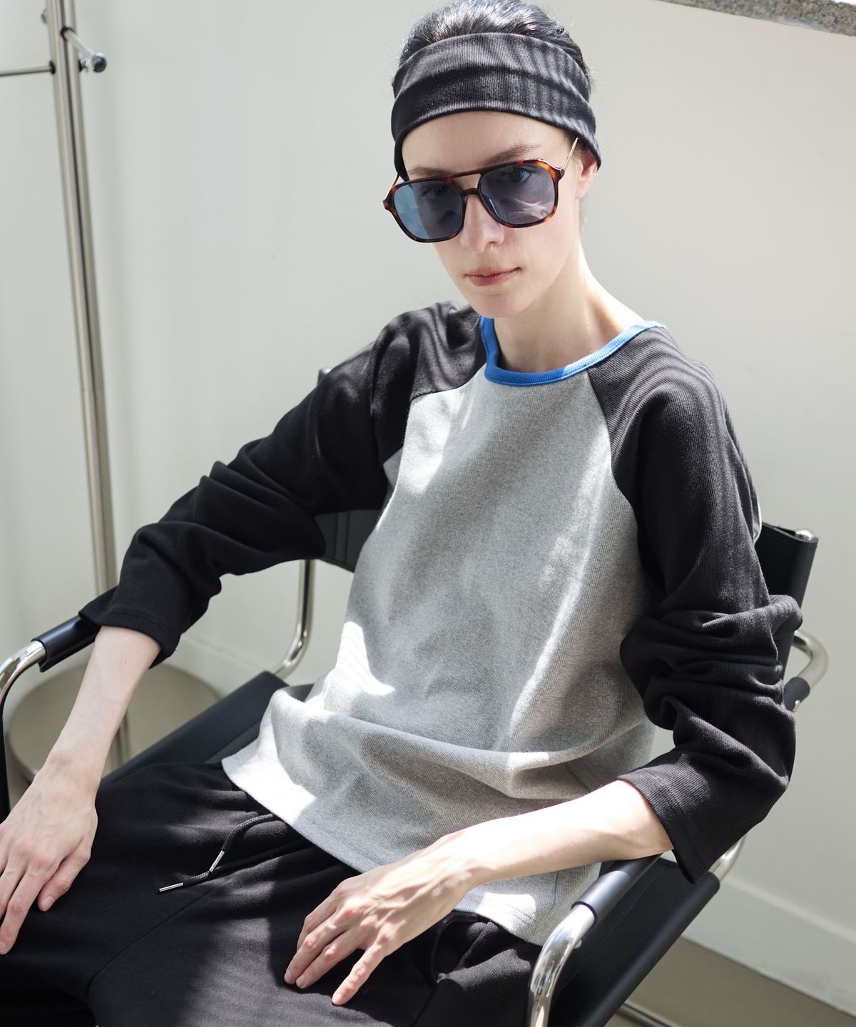 누베르(NUVERE) Mason Raglan Gray