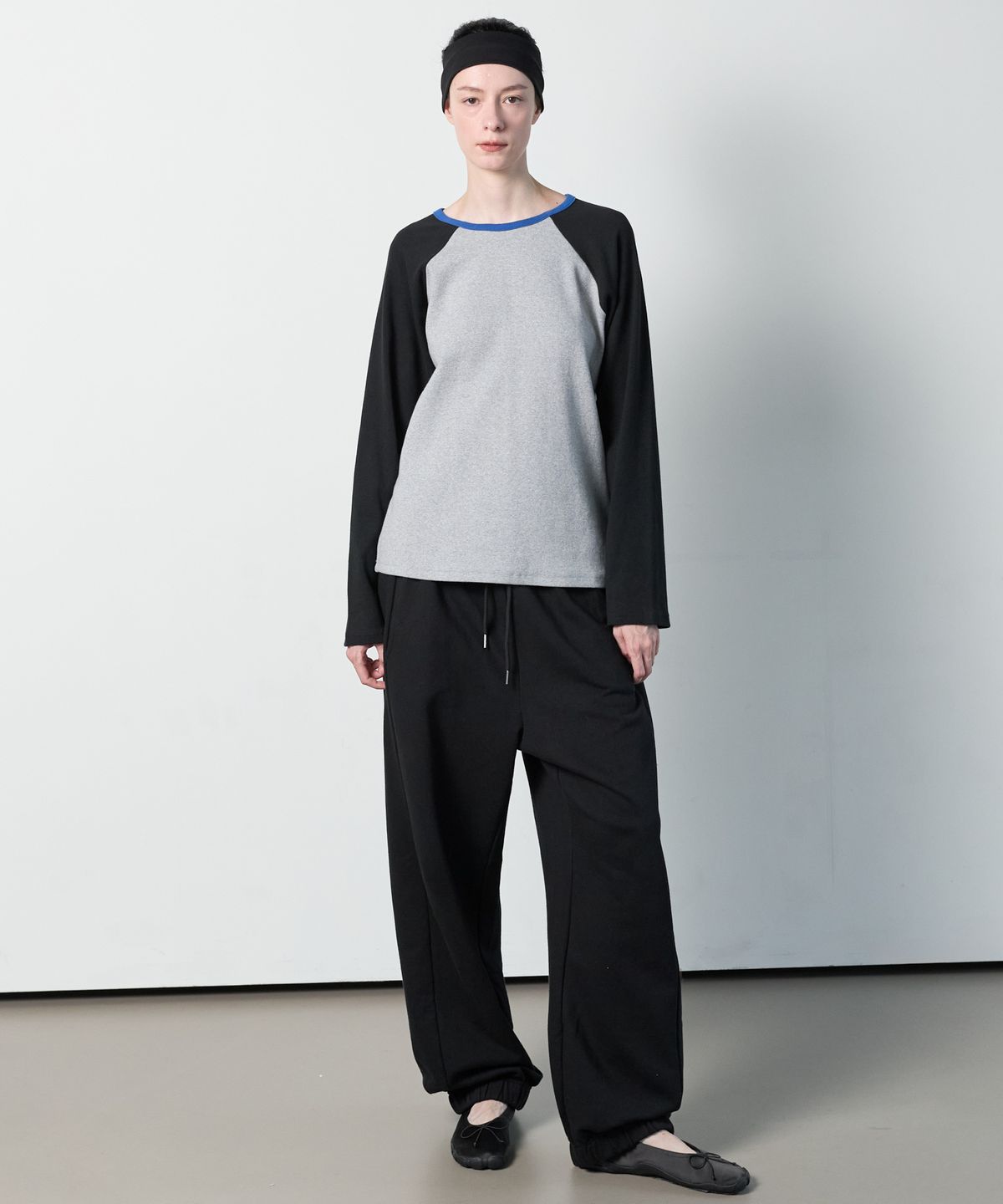누베르(NUVERE) Mason Raglan Gray