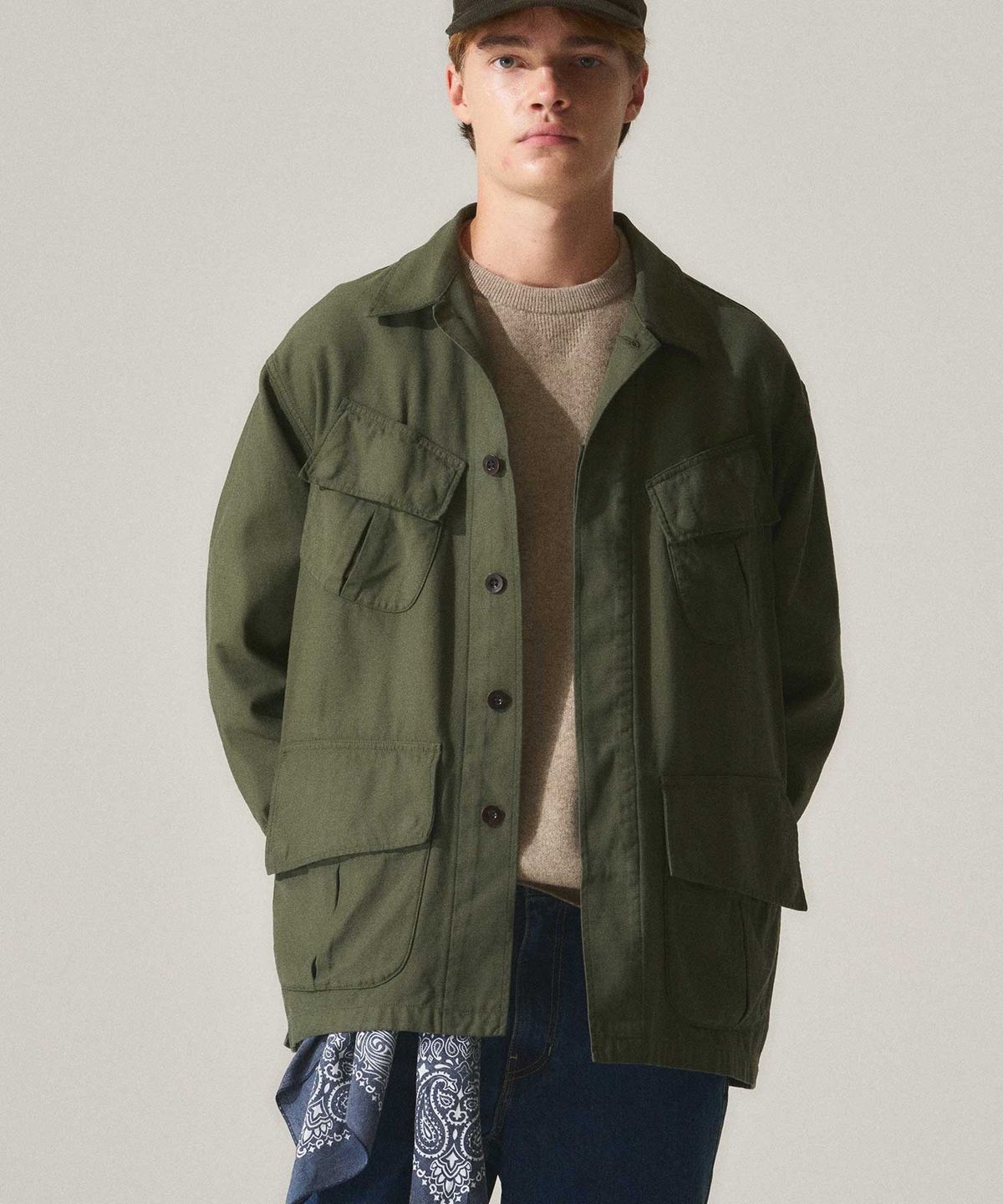 라이즈앤빌로우(RISE&BELOW) BACK SATEEN 정글 퍼티그 재킷 OLIVE