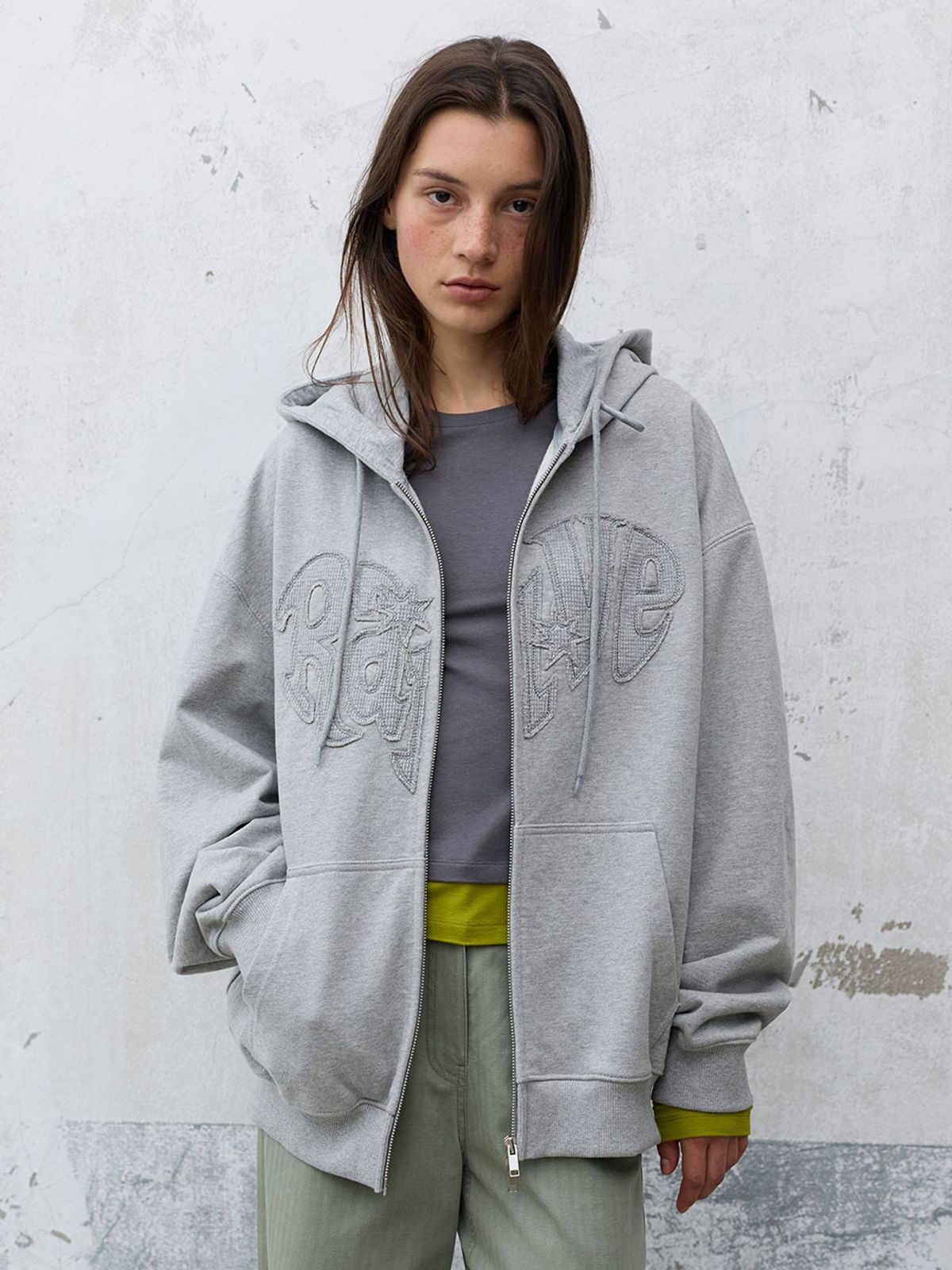 레이브(RAIVE) Raive Applique Hood Zip-up VW6AM950_2color