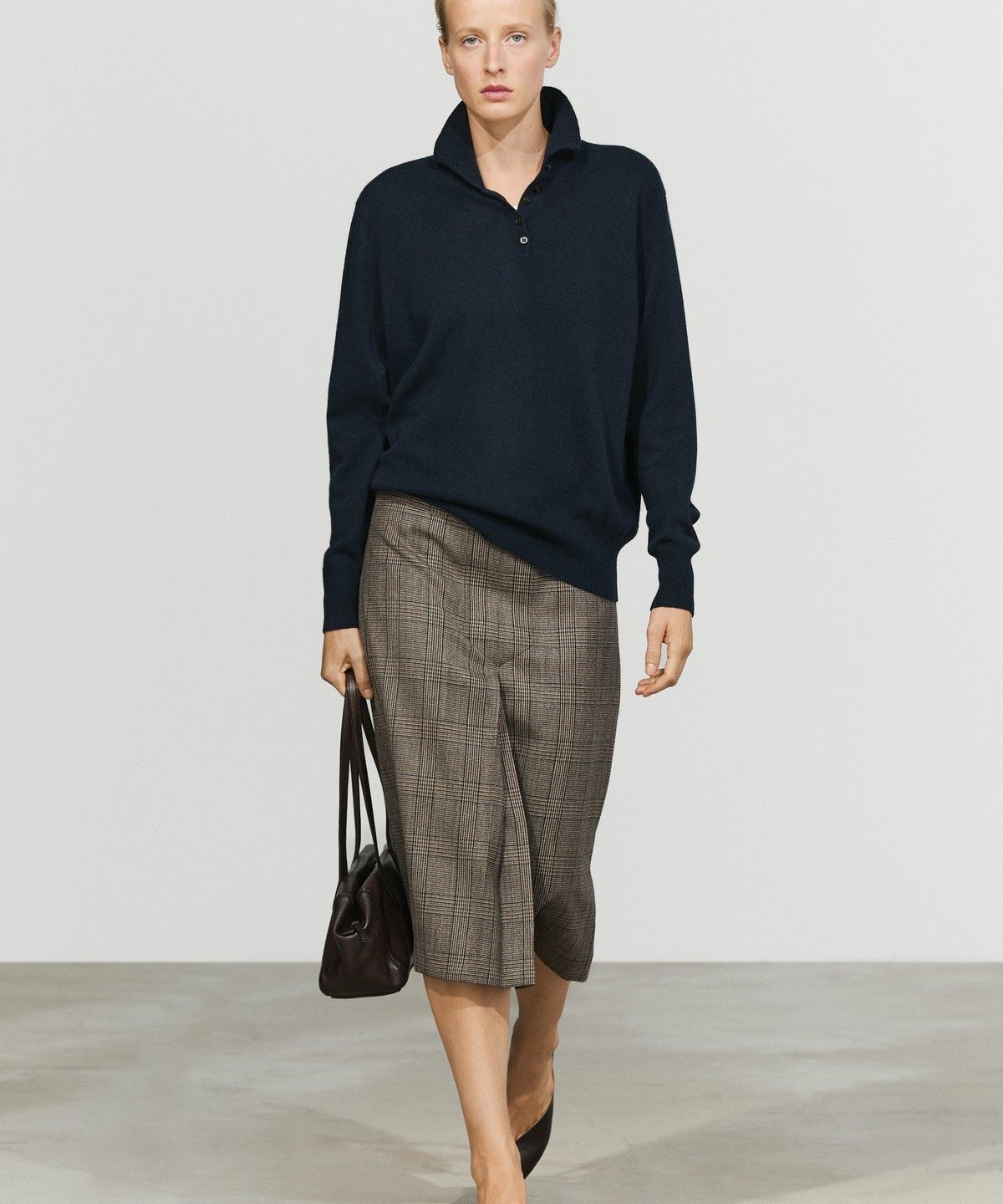 마시모두띠(MASSIMO DUTTI) 체크 플리츠 미디 스커트